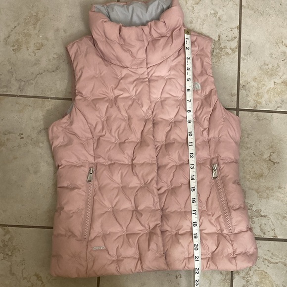 The North Face Quilted Down Vest - Picture 10 of 12